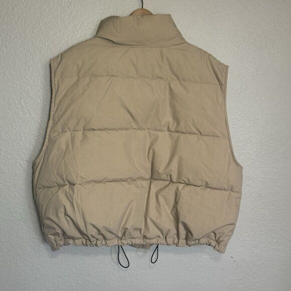 HM Vest Women XL Beige Quilted UCLA Collegiate Alumni Versatile Gorpcore Active - Picture 2 of 7
